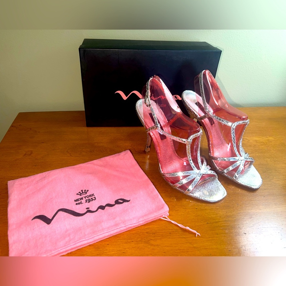 Nina New York 👠 shoes 👠 with dust cover and box